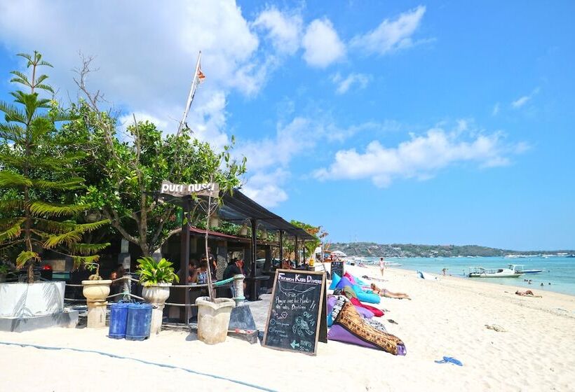 پانسیون Puri Nusa Beach