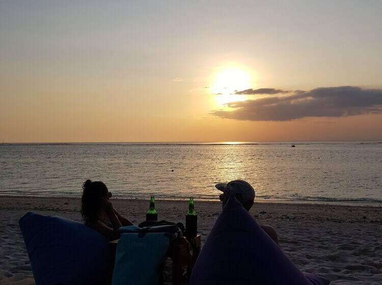 پانسیون Puri Nusa Beach