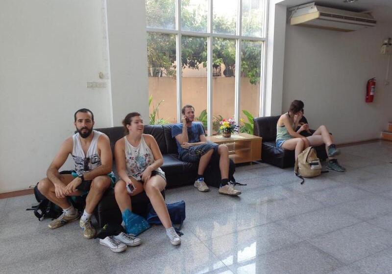 هاستل Vk &residence