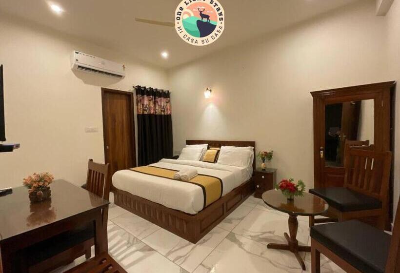 فندق Golden Bird X One Light Stays