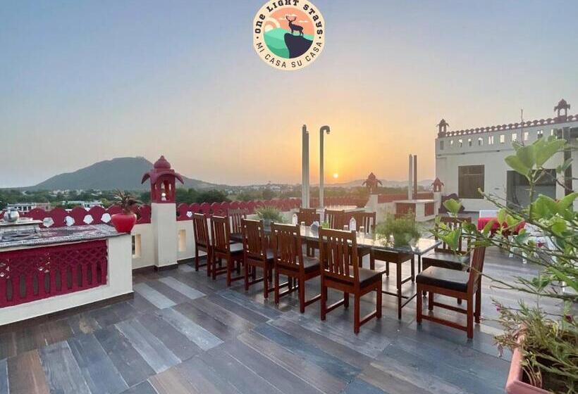 فندق Golden Bird X One Light Stays