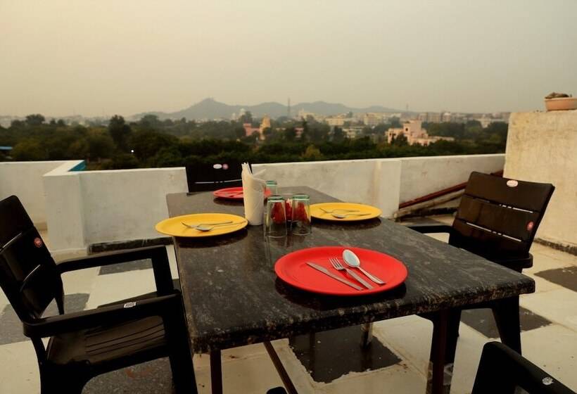 فندق Golden Bird X One Light Stays