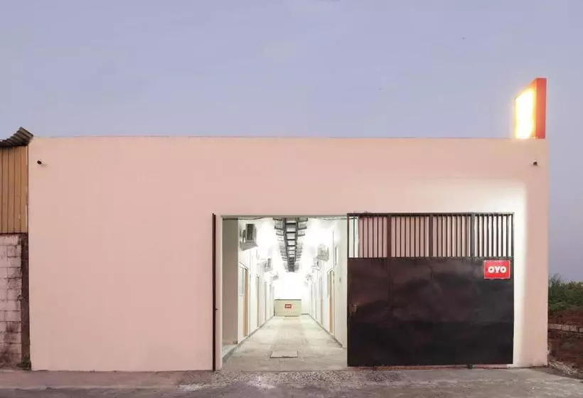 هتل Spot On 1944 Inezdior