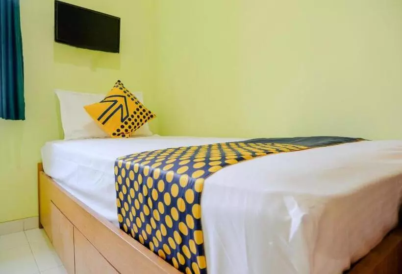 هتل Spot On 2032 Kalyca Kos Family Syariah