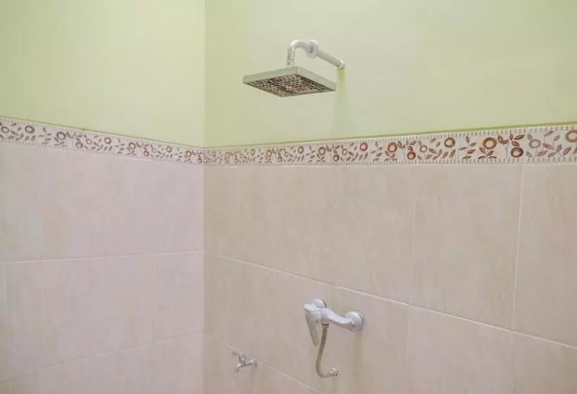 هتل Spot On 2032 Kalyca Kos Family Syariah