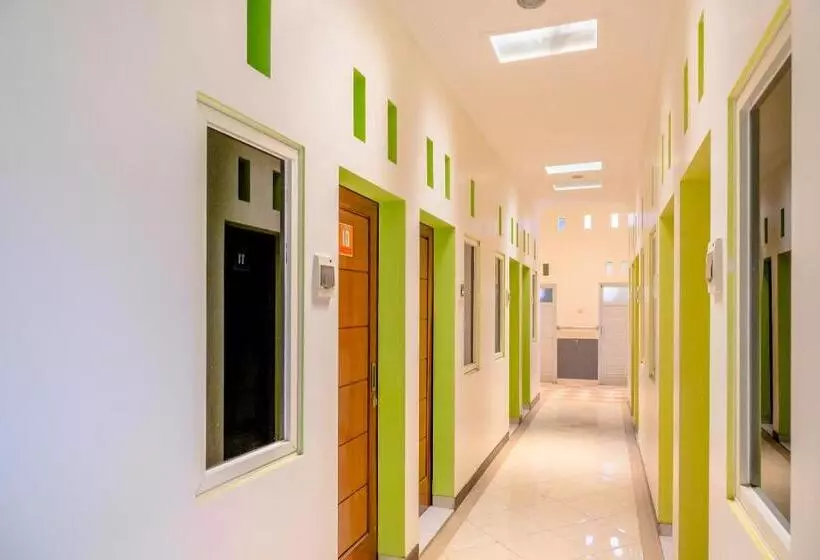 هتل Spot On 2032 Kalyca Kos Family Syariah