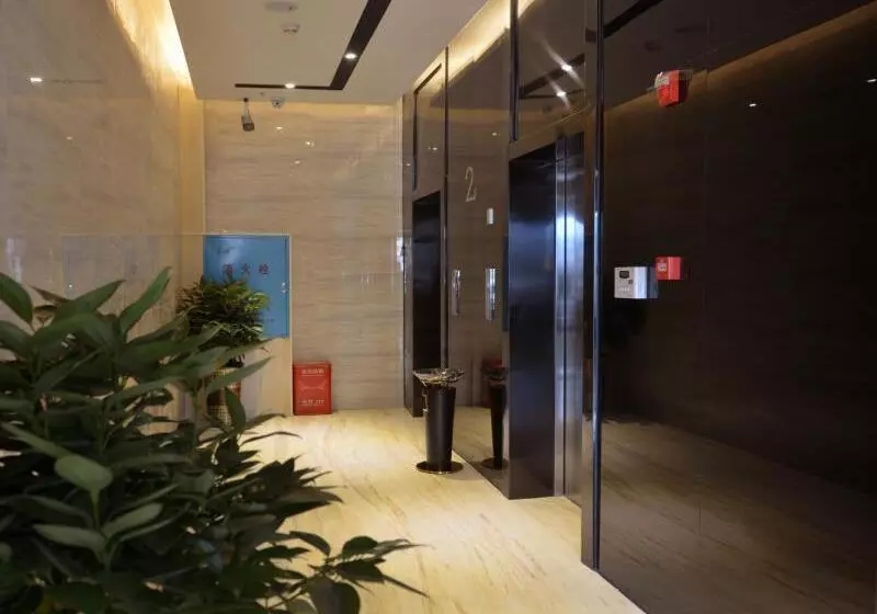 Lavande Hotel Zhangjiajie Tianmenshan Dayongfucheng