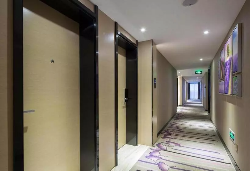 Lavande Hotel Zhangjiajie Tianmenshan Dayongfucheng