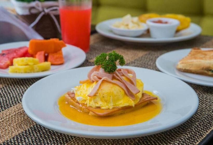 Hotel Avexi Suites By Geh Suites