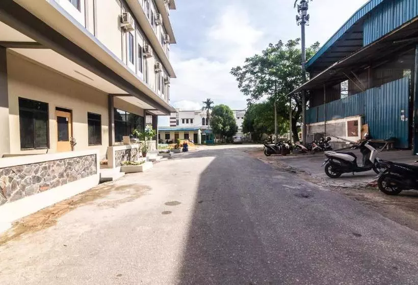 هتل Capital O 1867 Kara Guest House