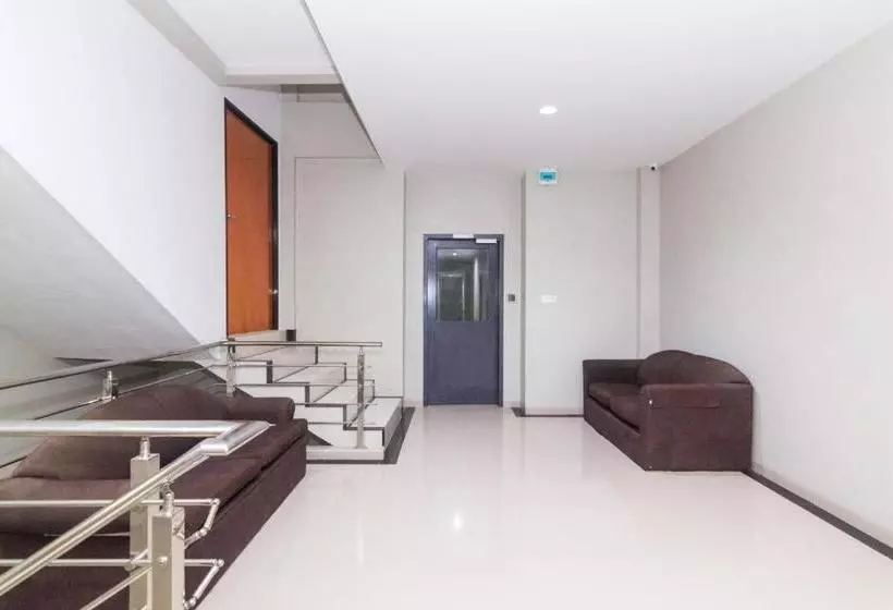 هتل Capital O 1867 Kara Guest House