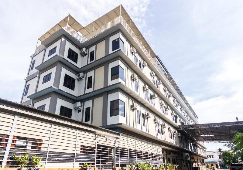 בית מלון כפרי Capital O 1867 Kara Guest House