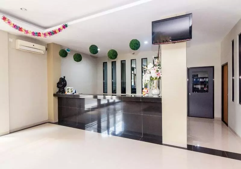 هتل Capital O 1867 Kara Guest House