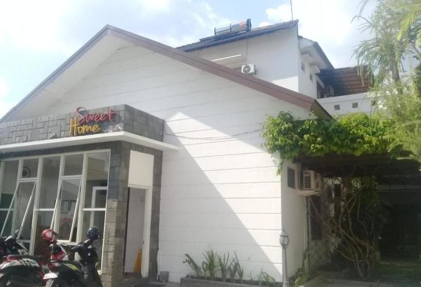 Отель Oyo 1924 Sweet Home