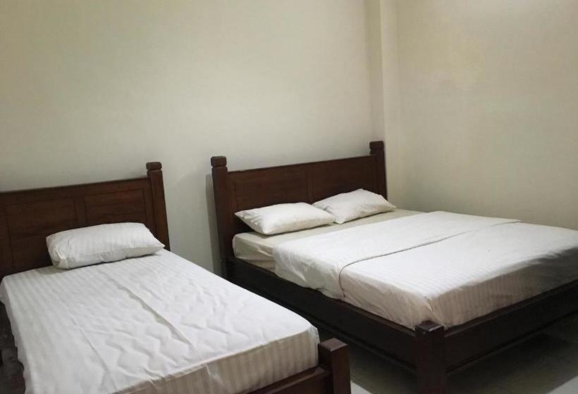 Отель Oyo 1924 Sweet Home