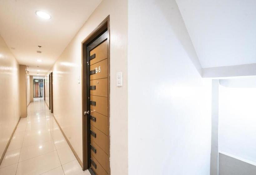 בית מלון כפרי Oyo 475 Pearl Blossom