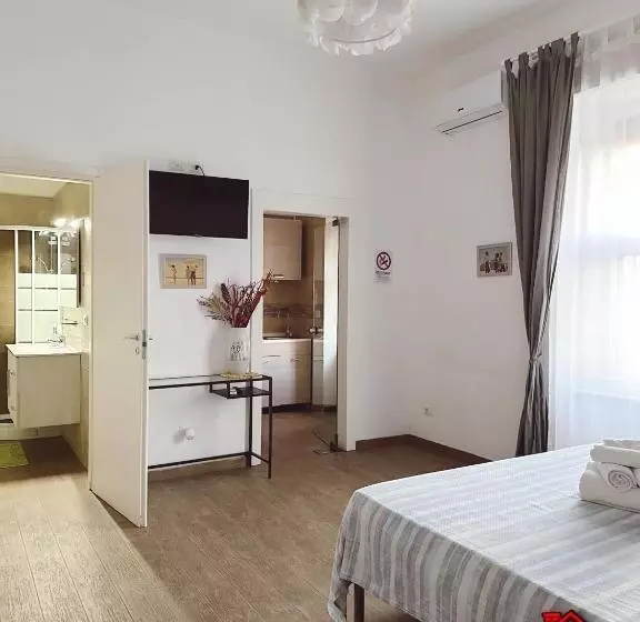 پانسیون Guest House La Maddalena