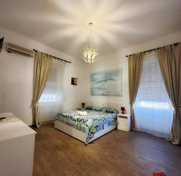 پانسیون Guest House La Maddalena