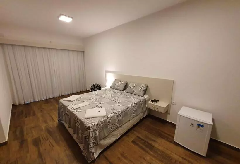 Hotelli Espaço Casa Na Rocha