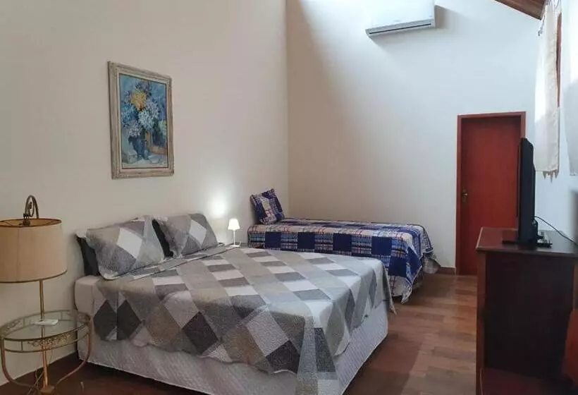 Hotelli Espaço Casa Na Rocha