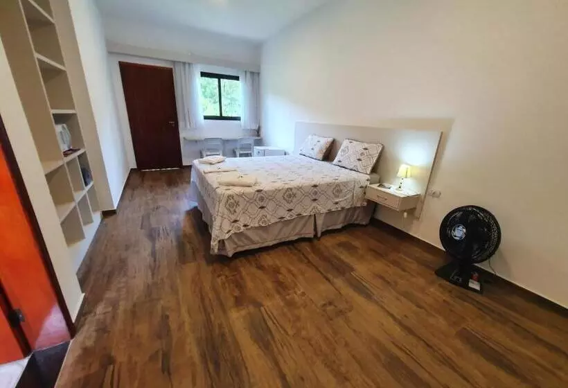 Hotelli Espaço Casa Na Rocha