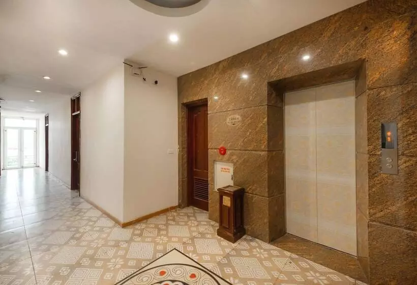 هتل Oyo 472 Lenka