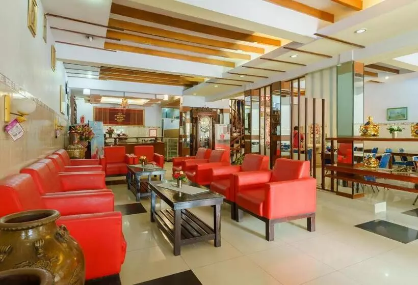 Hotelli Reddoorz @ Parapat