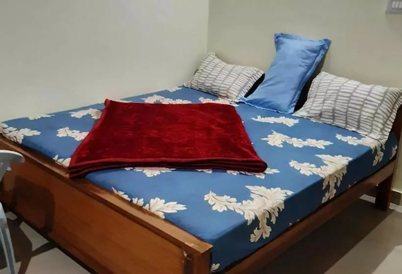 ホテル Sri Nandini Guest House