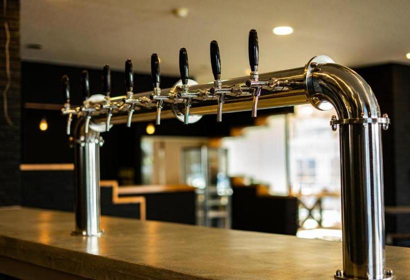 ホテル The Phat Packers