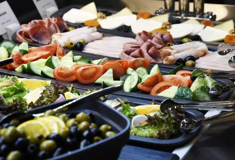 هتل Ibis Tbilisi Stadium