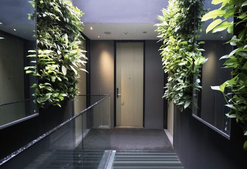 هتل Nuve Elements