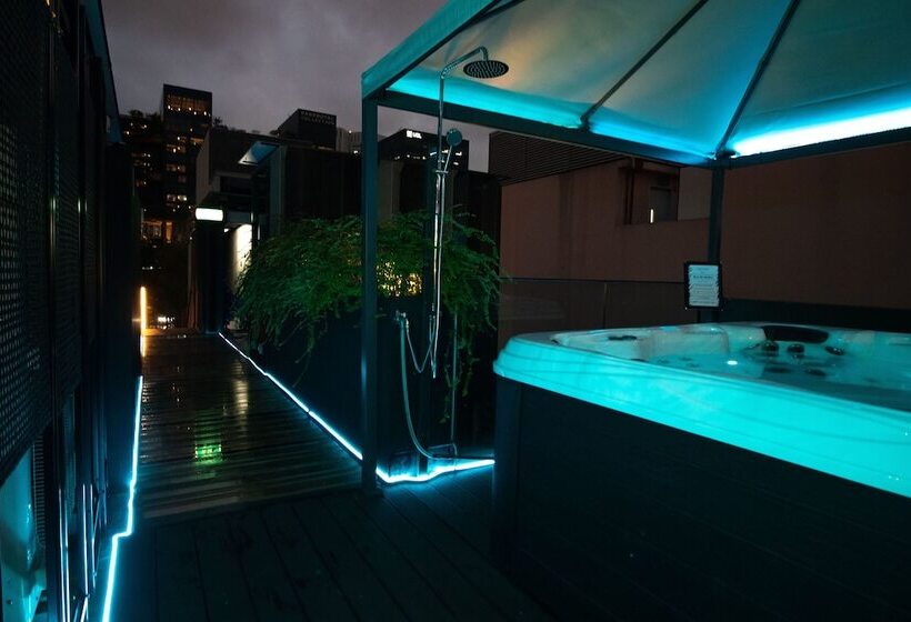 هتل Nuve Elements