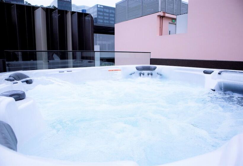 هتل Nuve Elements