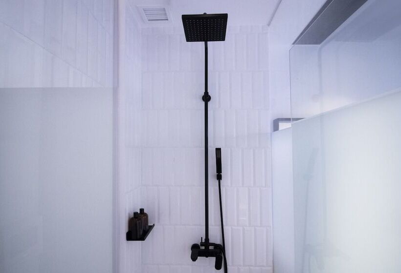 هتل Nuve Elements