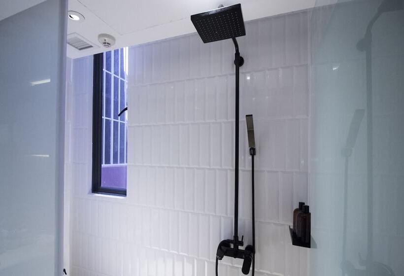 هتل Nuve Elements