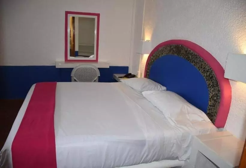 Hotelli Pachuca Inn