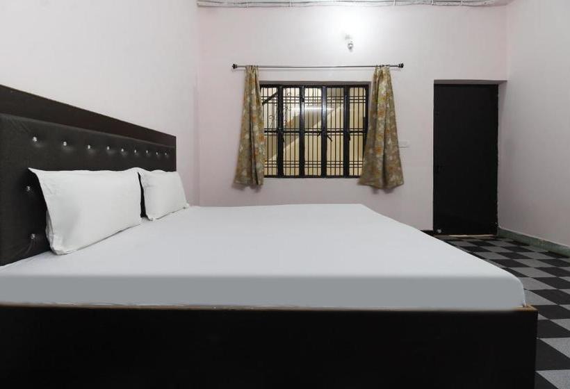 בית מלון כפרי Spot On 62182 Khubsaras