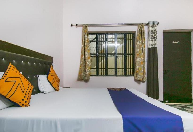 בית מלון כפרי Spot On 62182 Khubsaras