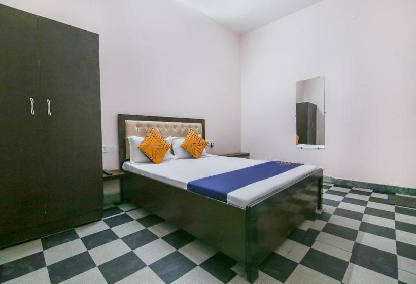 בית מלון כפרי Spot On 62182 Khubsaras