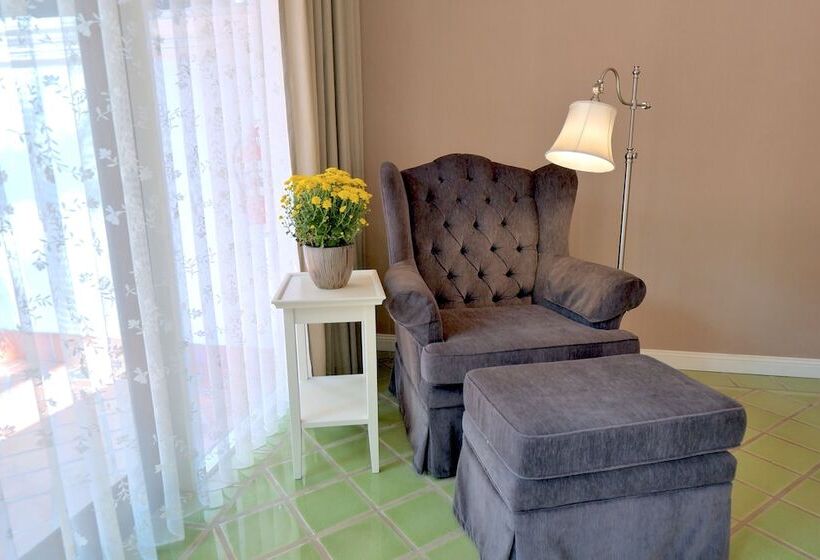 Monpananont Wellness Resort & Spa   Sha Extra Plus