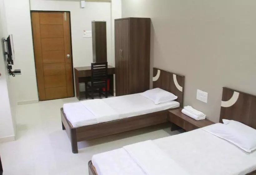 ユースホステル Anand Inn Residency