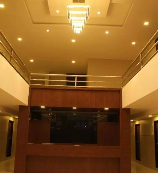ユースホステル Anand Inn Residency