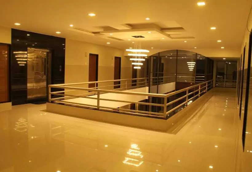 ユースホステル Anand Inn Residency