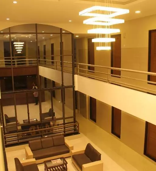 ユースホステル Anand Inn Residency