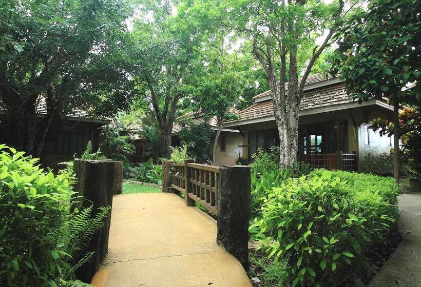 הוסטל Superkids Resort