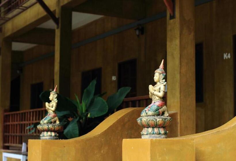 הוסטל Superkids Resort