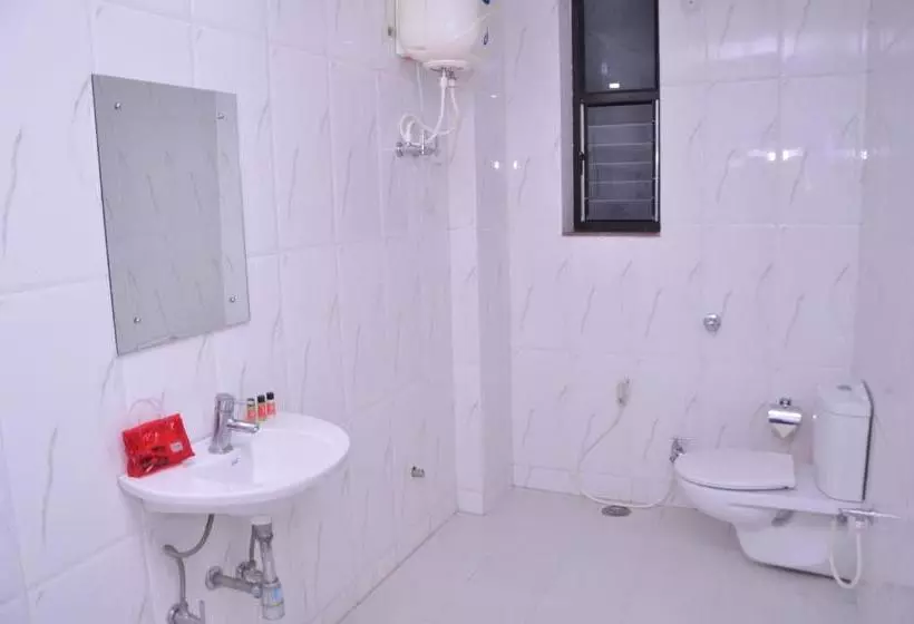 هتل Sakura House