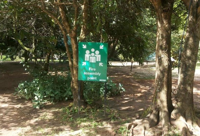 White Castle Hotel Arua