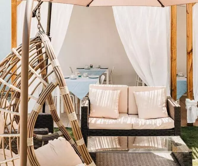 ペンション La Smeralda   Boutique Rooms And Breakfast