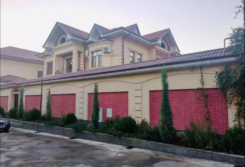 پانسیون Sitorabonu Guest House